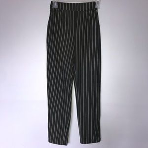 🔲 Striped Pants